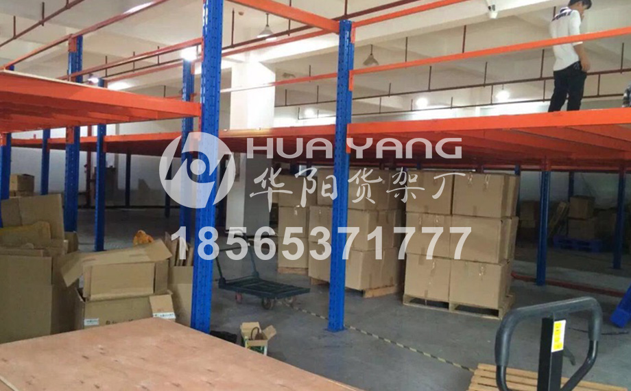 阁楼仓库 阁楼仓库